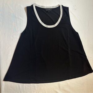 Banana Republic Sleeveless Black A-Line Swing Top White Contrast Neck M